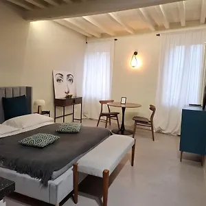 Appartement Parmigianino Nove, Parma